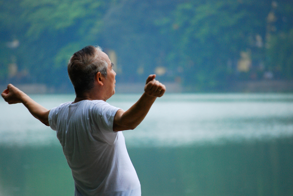 Minimal Exercise Protects Against Depressive Symptoms in Older Adults - Vimarsana News