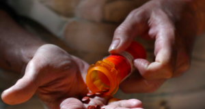 Half of Opioid Prescriptions Go to People With Mood Disorders