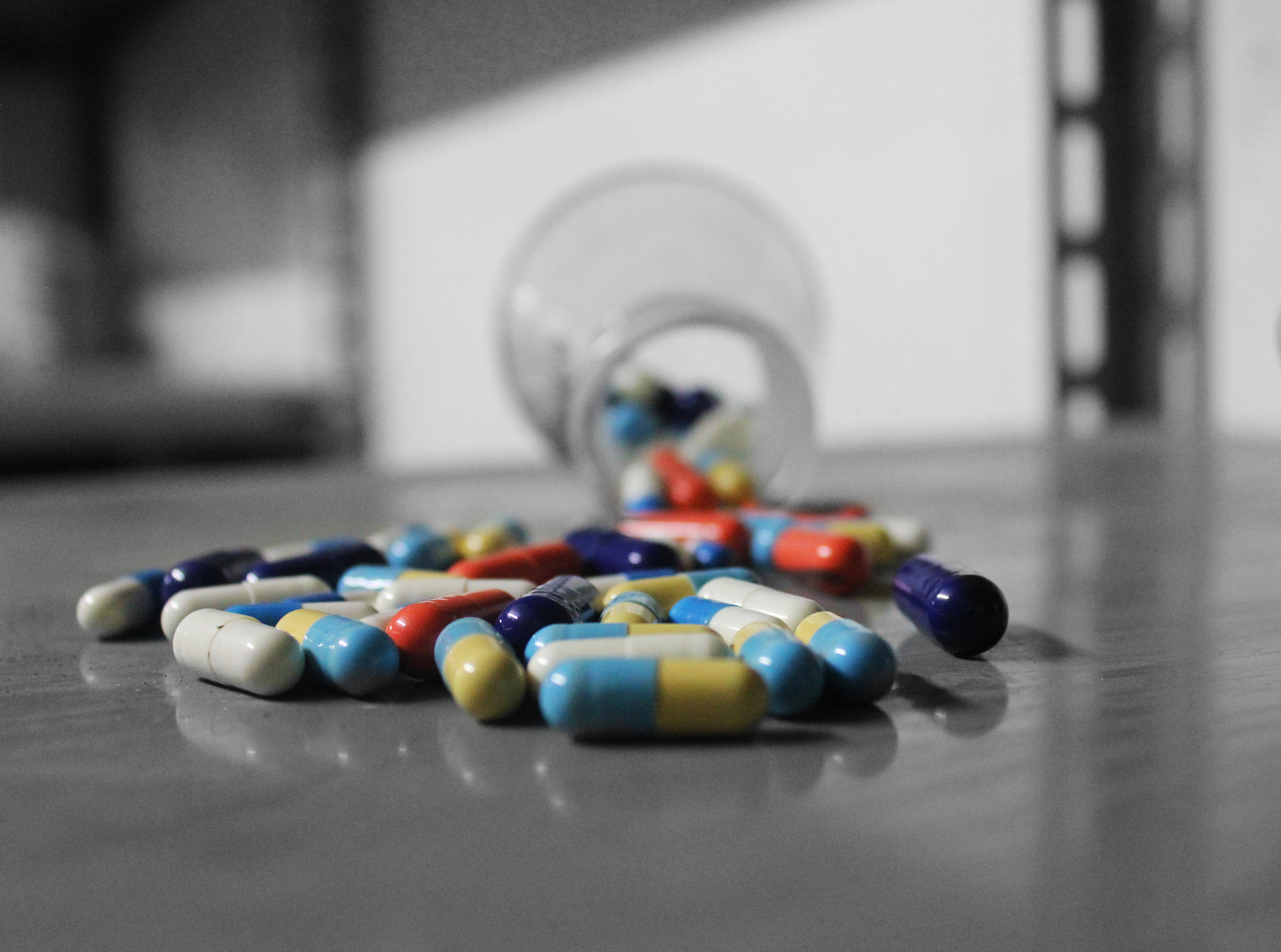 Study Examines Hazards of Antidepressant use for Chronic Pain Relief - Vimarsana News