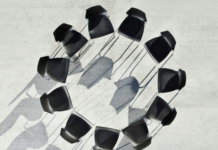 The Club Where You Bare Your Soul to Strangers