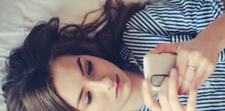 A Text Therapy App Plans to Start Prescribing Drugs to Users