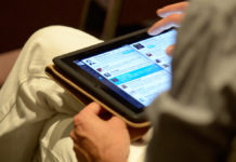 Study Identifies Benefits and Drawbacks of E-Mental Health