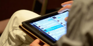 Study Identifies Benefits and Drawbacks of E-Mental Health