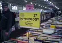 Data Challenges Superiority of Manualized Psychotherapy