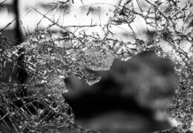 What is it Like to Experience a First Crisis in Psychosis?