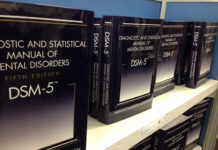 Dissecting the DSM Debate: Researchers Analyze Critiques Across Audiences