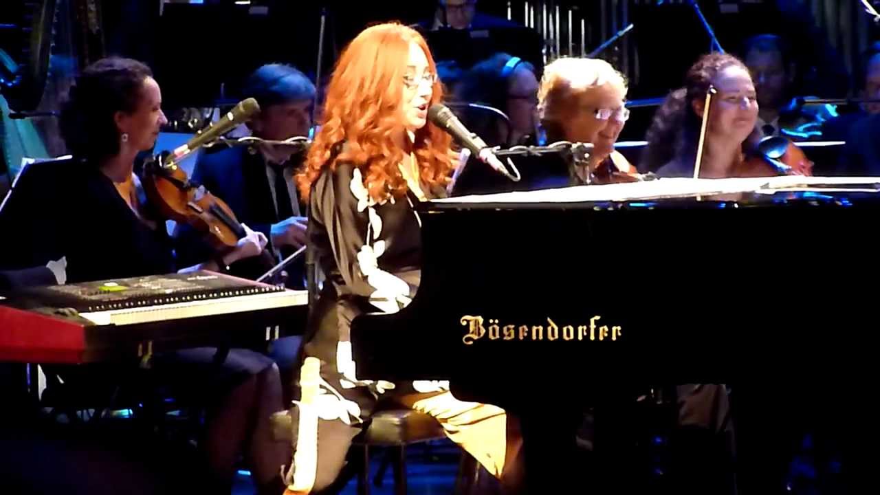 Flying Dutchman by Tori Amos - Mad In America - Vimarsana News