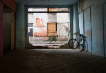 Neighborhood Disadvantage Linked to Mental Health Issues Later in Life