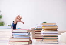 Challenging Schizophrenia Narratives in Psychology Textbooks