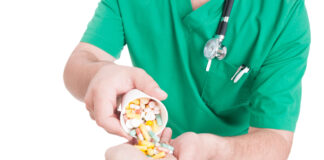 Service Users Report Psychiatric Professionals as the Least Helpful Factor in Quitting Antipsychotics